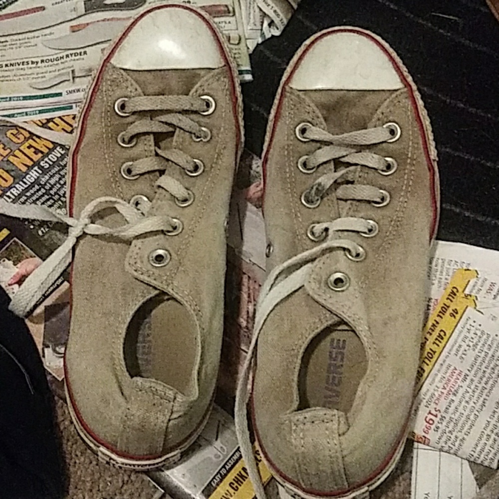 White converse all star low tops